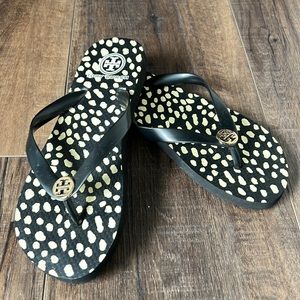 Size 8 Never worn NEW Tory Burch flip flops
